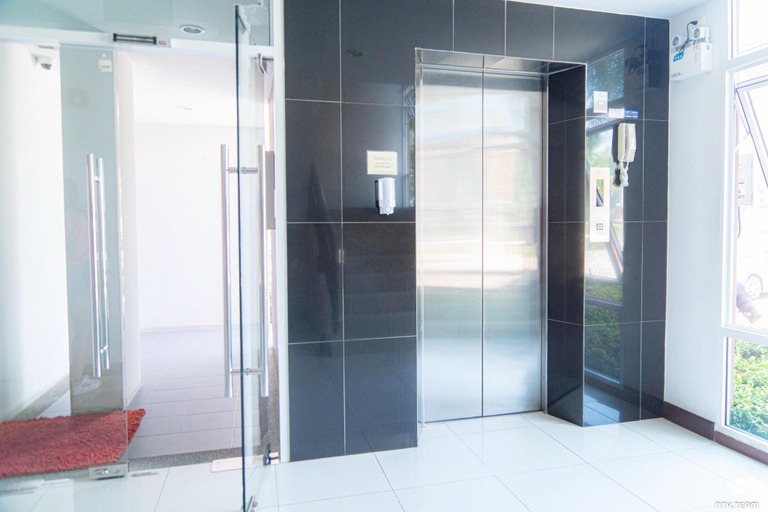 Bathroom, Bangpu Condo ( not accepting foreigners ) 不接受外國人。, Muang Samut Prakan