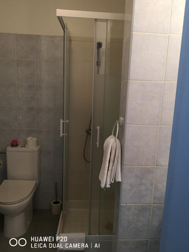 Bathroom 5, Hôtel Le Memphis, Vienne