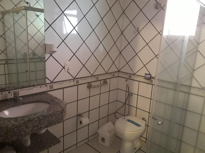 Bathroom 4, Balneário do Lago Hotel, Capitólio
