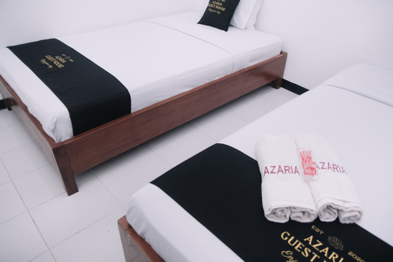 Azaria Syariah Guest House, Malang