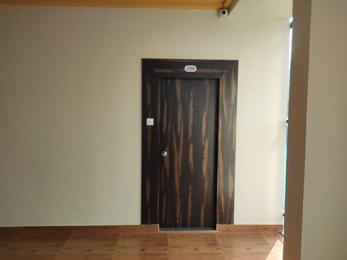 Public Area 2, Hotel Deepak Executive, Ganpatipule, Ratnagiri