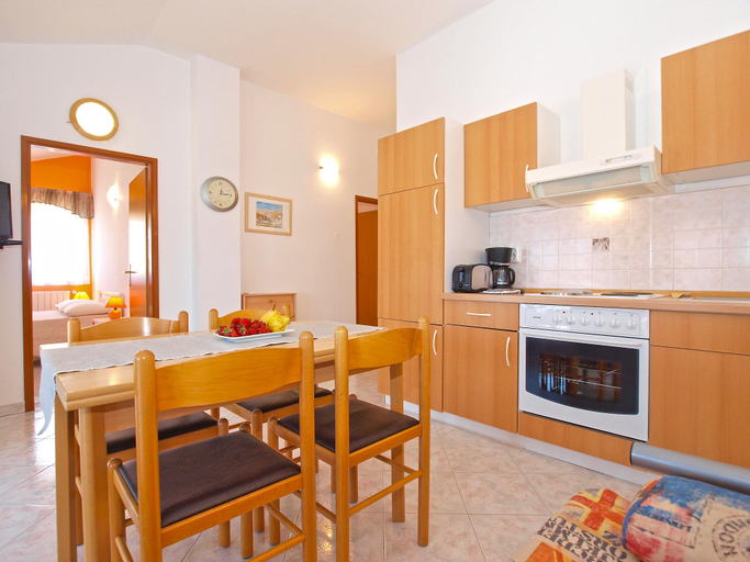 Others 5, Apartment 1293, Fažana