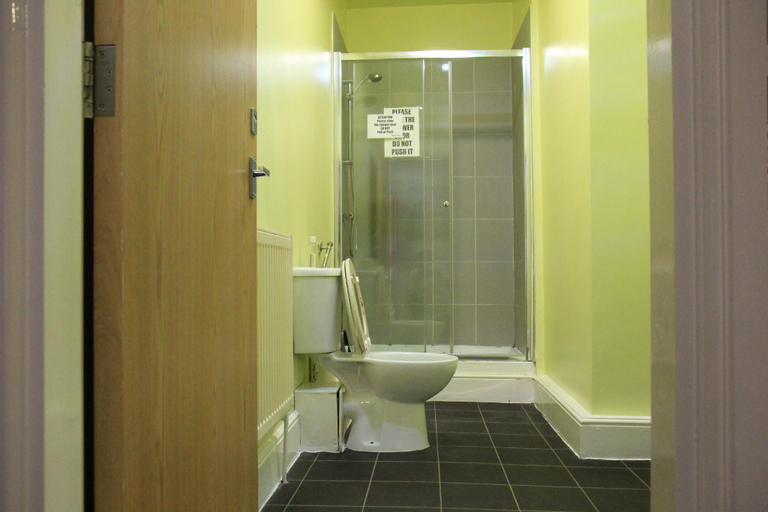 Bathroom 3, Prince Alfred, Sefton