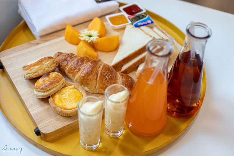 Food & Drinks