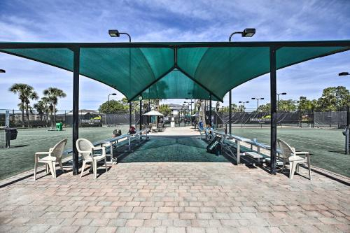 Heritage Palms Condo with Golf Course Views!, Lee