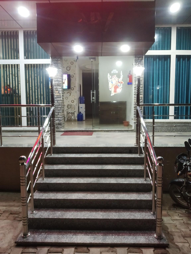 Others 3, Hotel NV Palace, Mathura