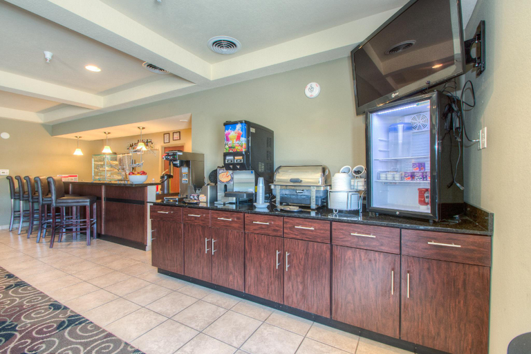 Public Area 2, Cobblestone Inn & Suites - Wray, Yuma