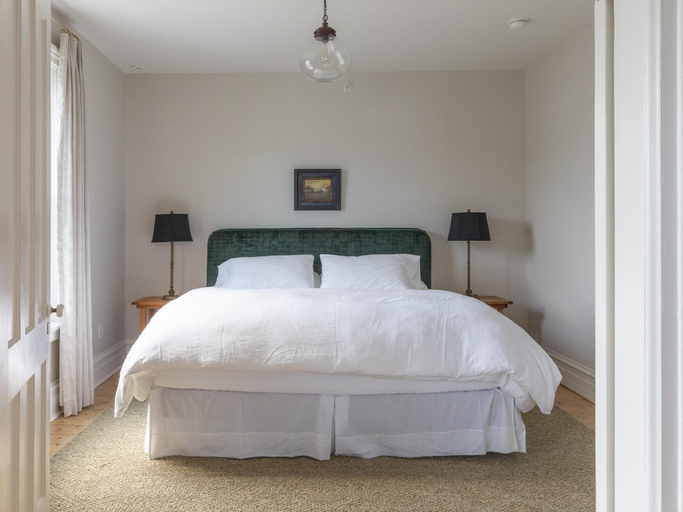 Bedroom 2, Stewart House Hotel, Greene