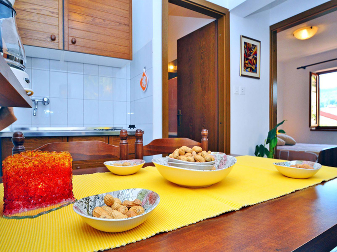 Food & Drinks 4, Apartment 653, Labin