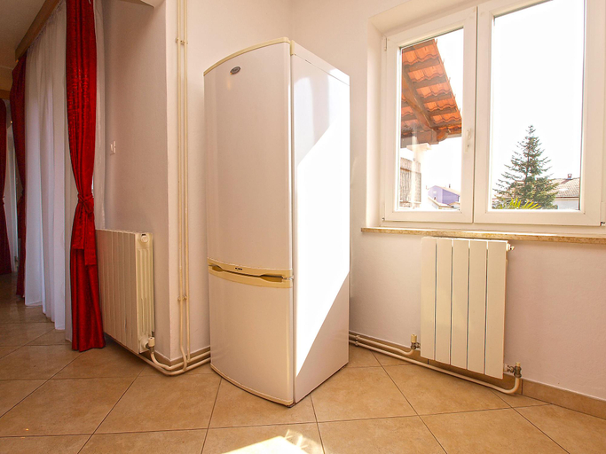 Others 3, Apartment 734, Medulin