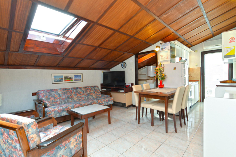 Others 3, Apartment 765, Fažana