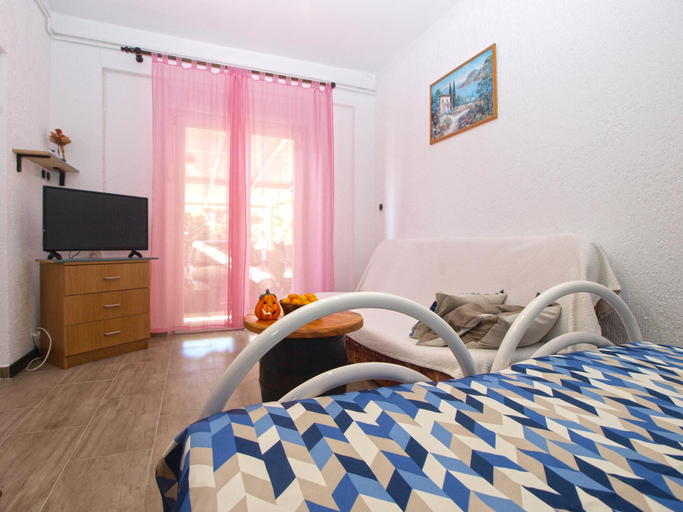 Others 2, Apartment 1052, Fažana