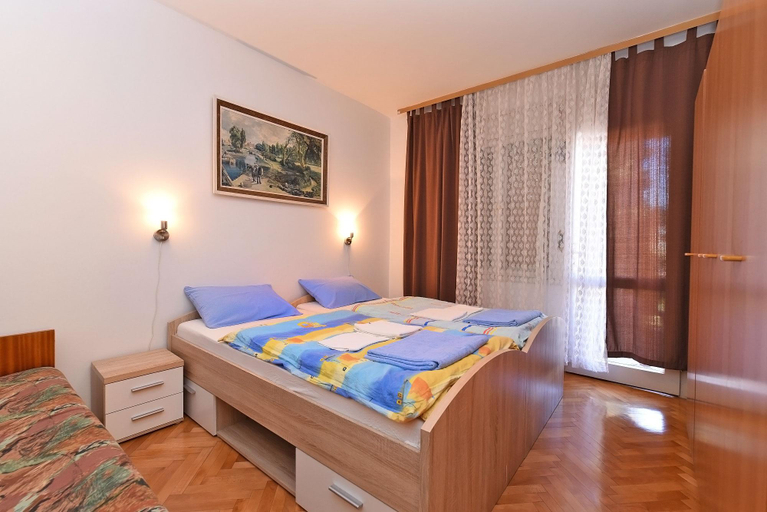 3, Apartment 74, Pula