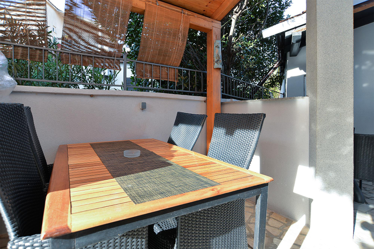 Others 5, Apartment 1279, Medulin