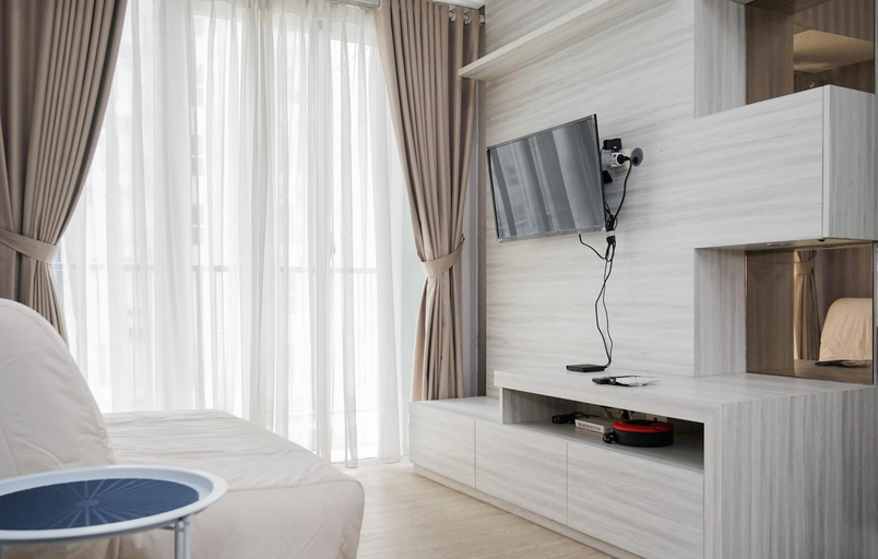Others 2, Comfy 1BR Apartment at Casa De Parco By Travelio, Tangerang