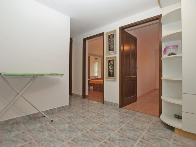 Others 5, Apartment 28, Fažana