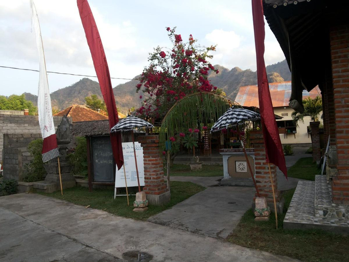 Exterior & Views, Ode Resto Guesthouse, Buleleng