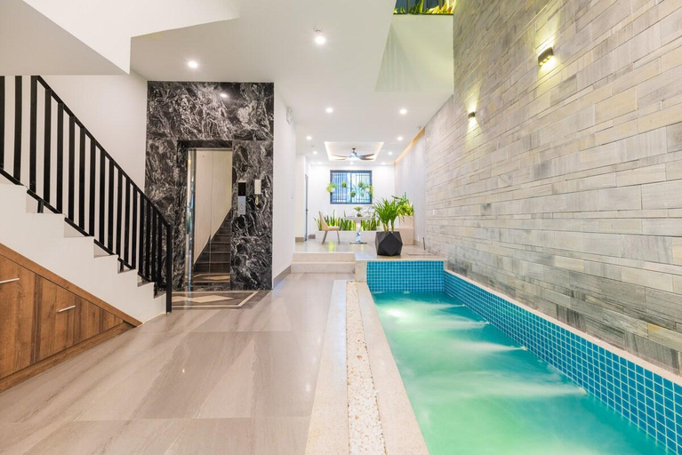 Sport & Beauty 2, Casa de Tan 3 Villa - Jacuzzi Pool 400M to Beach, Da Nang