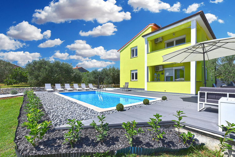 Others 4, Villa 2115, Vodnjan