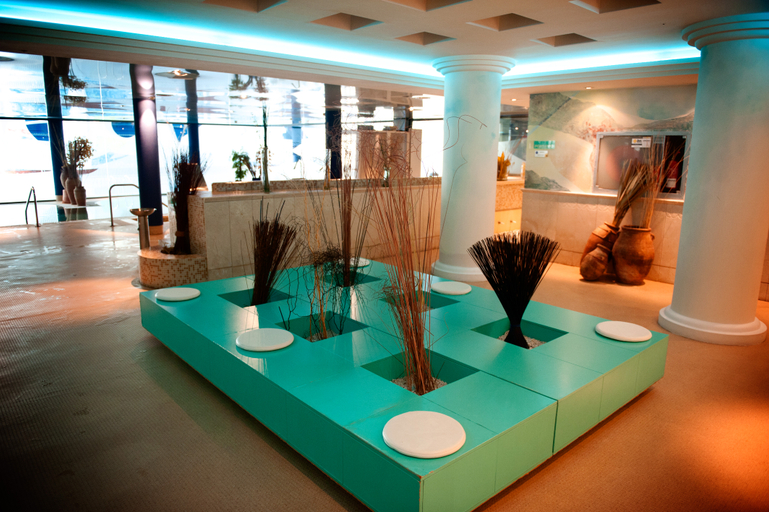 Public Area 4, Torresport, Cantabria