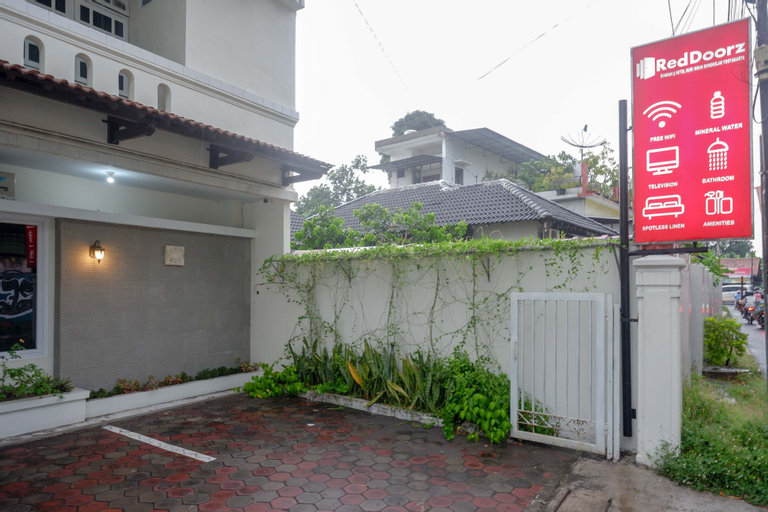 RedDoorz Syariah @ Hotel Nuri Indah Dongkelan Yogyakarta, Bantul