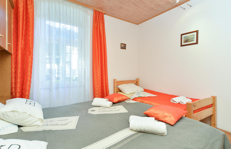 Bedroom 2, Apartment 1128, Fažana