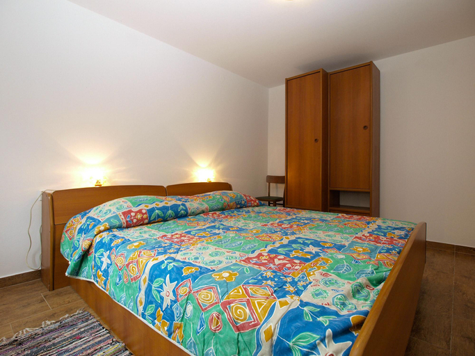 Bedroom 2, Apartment 28, Fažana