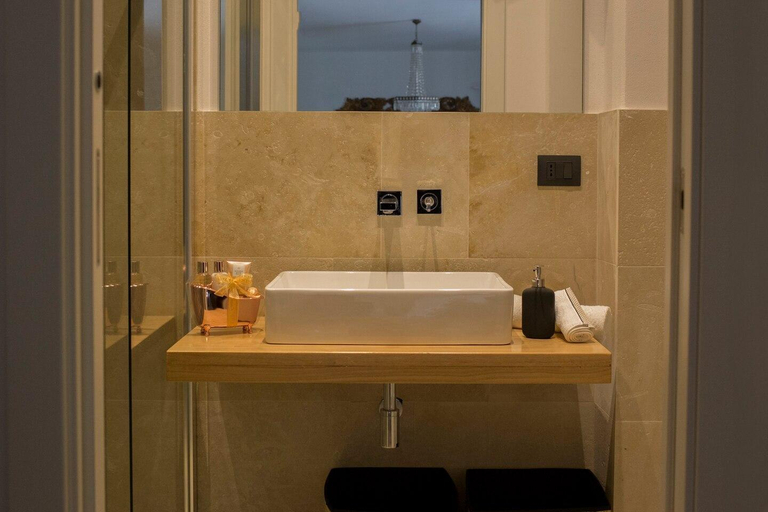 Bathroom 2, La Dimora sotto le Stelle, Syracuse