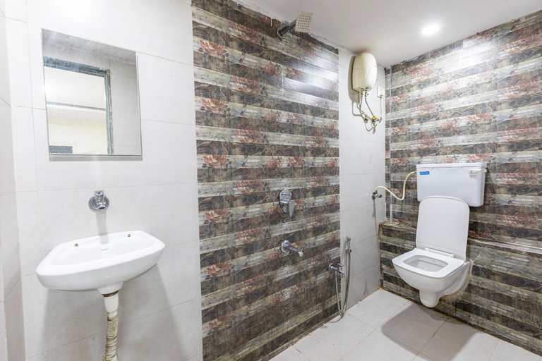 4, Hotel Amrapali Lodging and Boarding, Thane