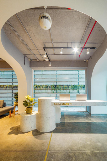 Public Area 3, MEANDER Saigon, District 1