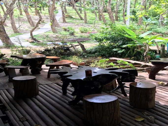 Food & Drinks 4, Nature Hill, Kantrang