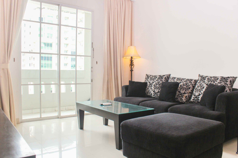 Exterior & Views 2, Fully Furnished with Cozy Design 2BR The Bellezza Apartment By Travelio, Jakarta Selatan