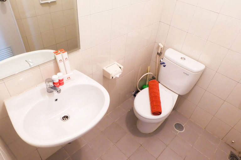 New Fully Furnished 2BR Signature Park Grande Apartment MT. Haryono By Travelio, Jakarta Timur