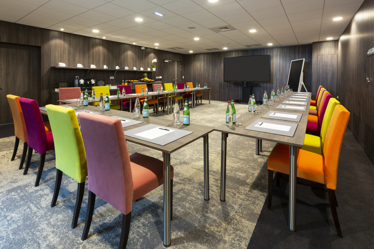 Food & Drinks 5, Hôtel Roi Soleil Prestige Plaisir - St Quentin, Yvelines