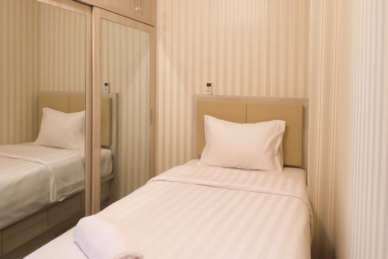 New Fully Furnished 2BR Signature Park Grande Apartment MT. Haryono By Travelio, Jakarta Timur