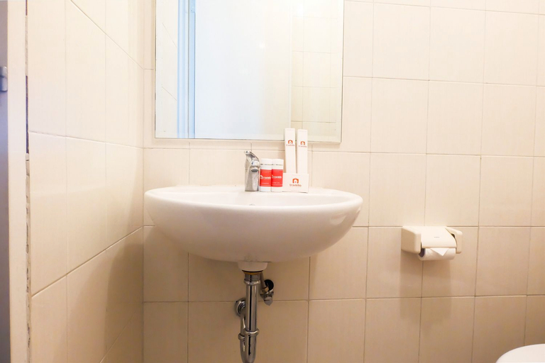 New Fully Furnished 2BR Signature Park Grande Apartment MT. Haryono By Travelio, Jakarta Timur