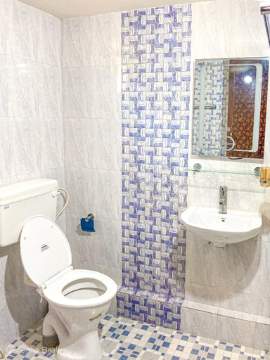 Bathroom 3, Kerala Heritage Villa, Kollam