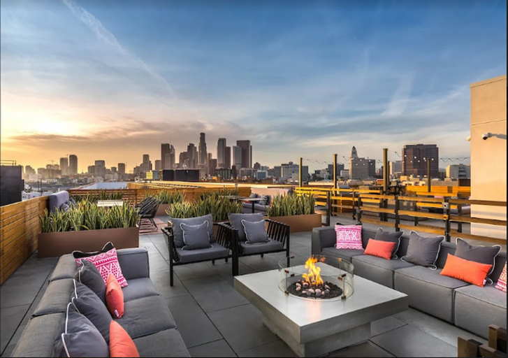 Food & Drinks 5, SuitesRUs Apart Hotel near Dodgers Stadium, Los Angeles