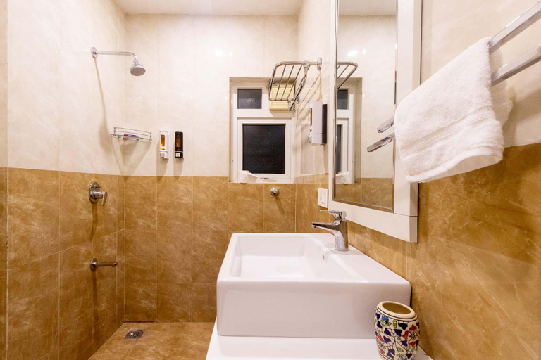 Bathroom 5, Starry Deck by VEO - Part of StayVista, Kancheepuram