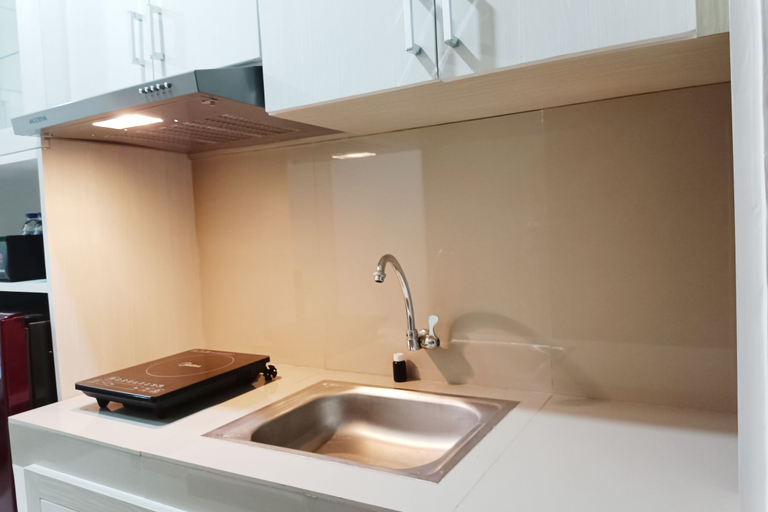 Others 4, Homey and Tidy Studio Apartment at Vida View Makassar By Travelio, Makassar