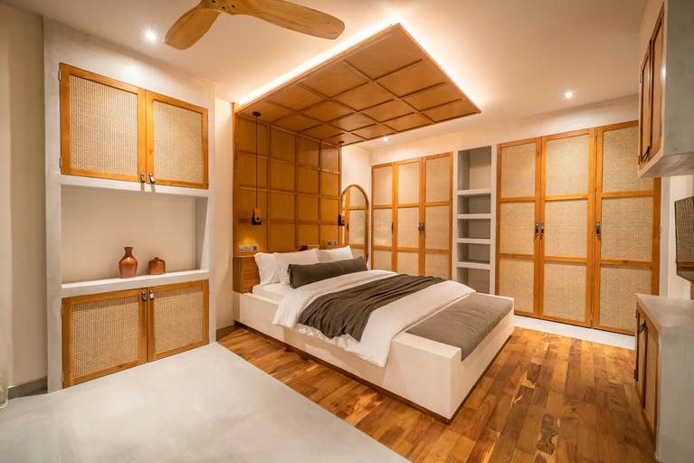 Bedroom 2, Villa Mango 2: Amazing 4-bdr Villa in Berawa, Badung