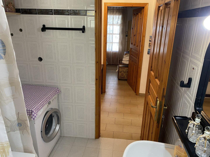 Bathroom 4, Pine Beach House, East Macedonia and Thrace