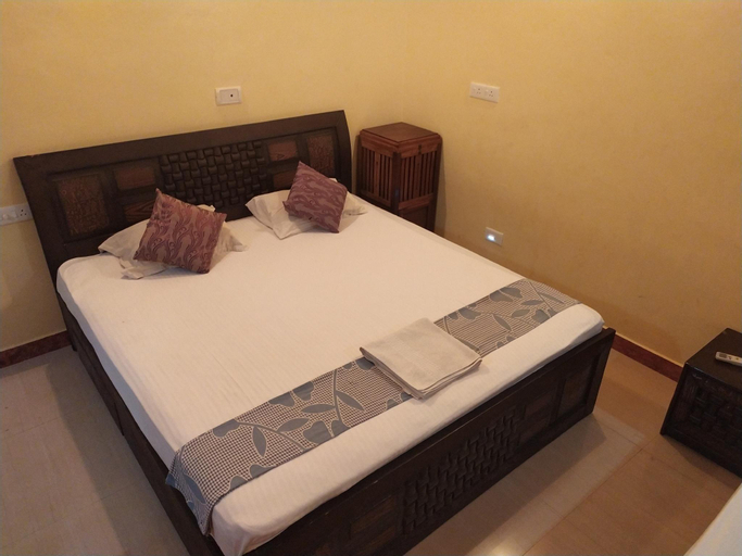 Bedroom 3, Paradise Vana Vilasa Home Stay with Swimming pool, Viluppuram