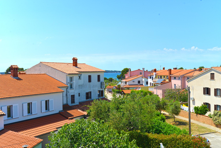 Others 4, Apartment 242, Fažana