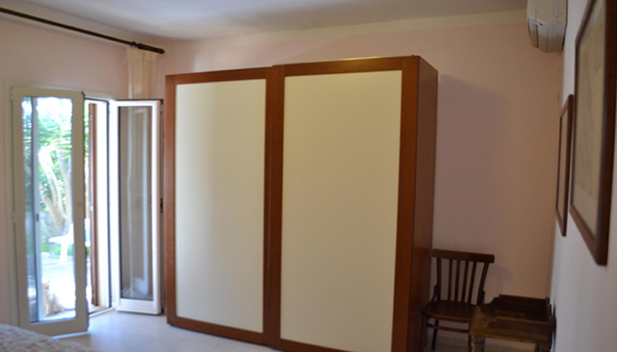 Others 3, Large and bright 6-bed villa with parking in San Foca, Lecce
