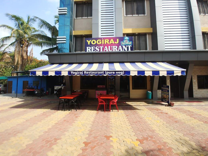 Food & Drinks 5, Hotel Yogiraj, Ahmadnagar