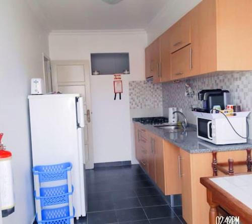 Others 4, 2 bedrooms appartement with shared pool enclosed garden and wifi at Almada 5 km away from the beach, Almada