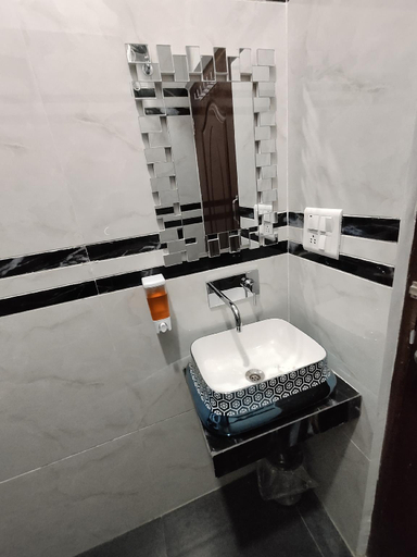 Bathroom 4, Hotel 51, Amritsar