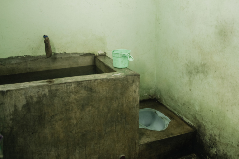 Bathroom 5, Homestay Mahmuda Desa Ketapanrame, Mojokerto