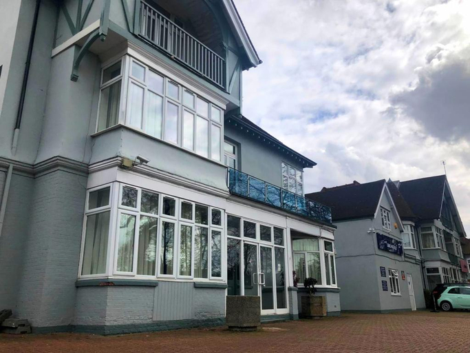 Exterior & Views 2, Uno Hotel Heathrow Windsor, Slough